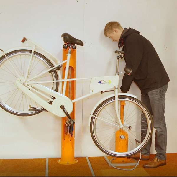 Cykelställ & cykelparkering | Cykelpumpar & Servicestationer | FalcoFix 2.0 Servicestation med cykelpump och cykelverktyg | image #6 |  