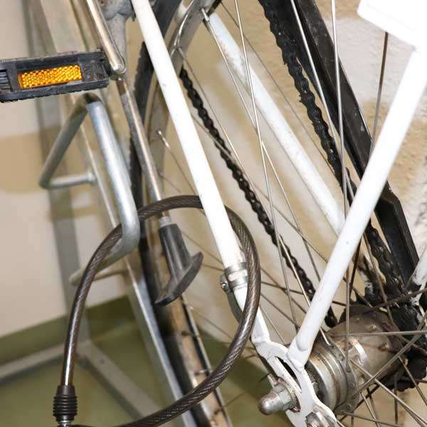 Cykelställ & cykelparkering | Cykelställ i två våningar och andra kompakta lösningar | FalcoVert kompakt cykelställ | image #6 |  