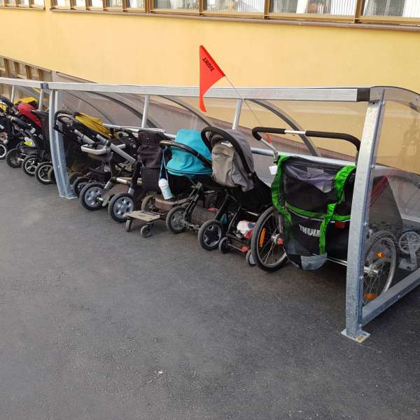 Barnvagnstak Falco Buggy Shelter till Stiftelsen Judeica