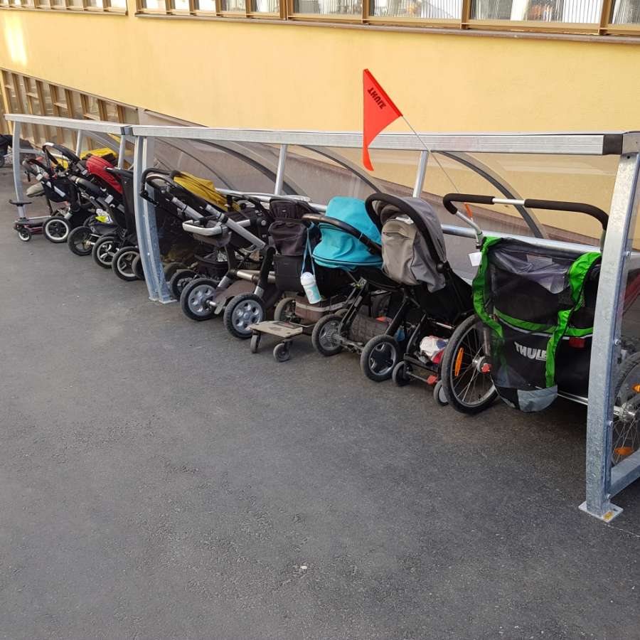 Barnvagnstak Falco Buggy Shelter till Stiftelsen Judeica