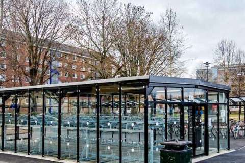 Trollhättans Resecenter vid centralstationen