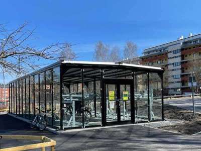 FalcoScandic cykelgarage vid Tullinge Station