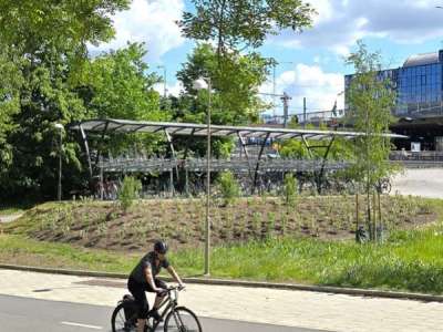 Gullmarsplan Infartsparkering för cyklar - FalcoRail med FalcoLevel Eco Tvåvåningsställ