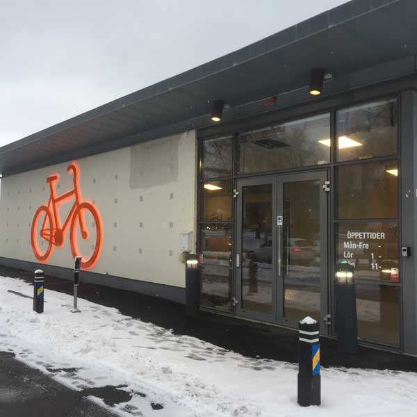 Jönköpings Kommuns nya cykelhus med Falco Premium tvåvåningsställ