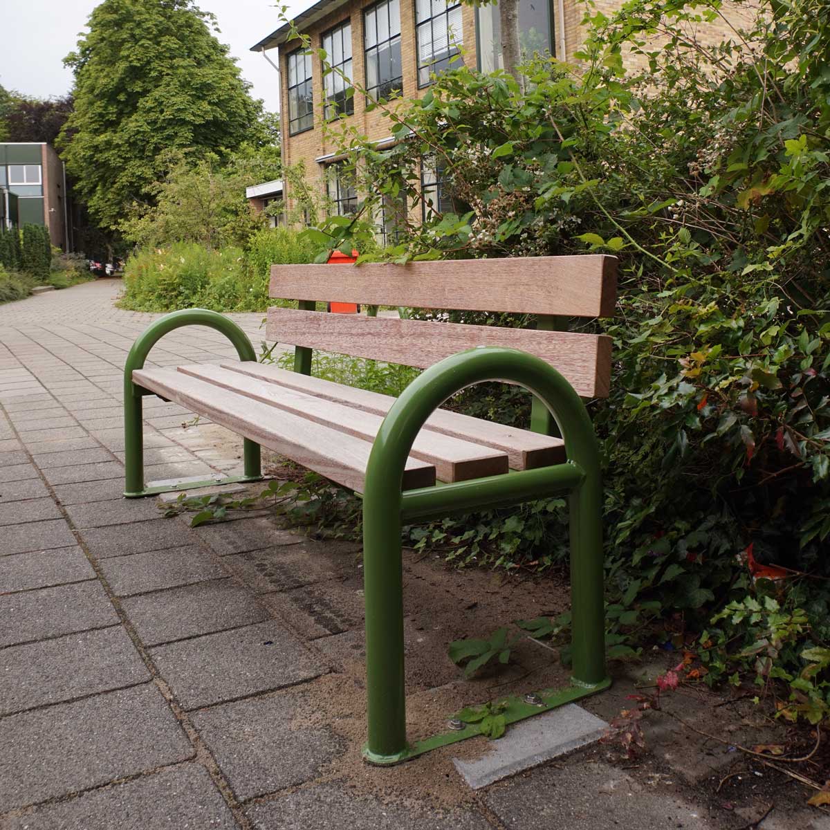 FalcoSwing bänk med ryggstöd