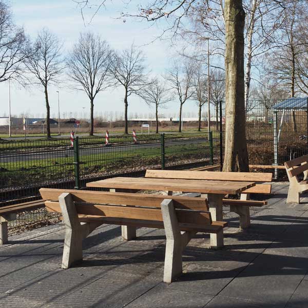 zitbank parkbank straatmeubilair buitenbank FalcoPark