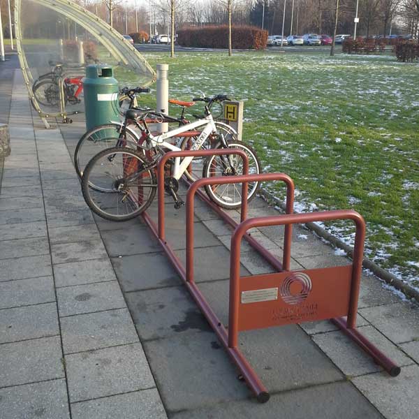 fietsparkeren fietsaanleunbeugel fietsenrek FalcoToaster, gepoedercoat 