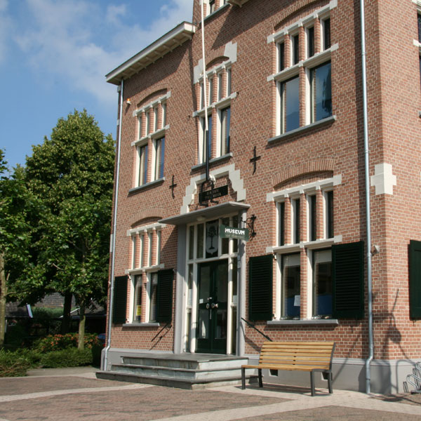 buitenbank FalcoStretto zitbank buitenmeubilair parkbank