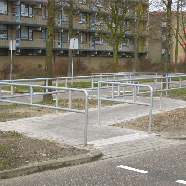 verkeersvoorzieningen geleidehekken verkeersgeleiders