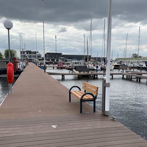 FalcoSwing bänk med ryggstöd